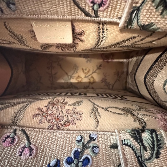 Dior Cream Floral Tote Bag with Bamboo Handle - Picture 7 of 12